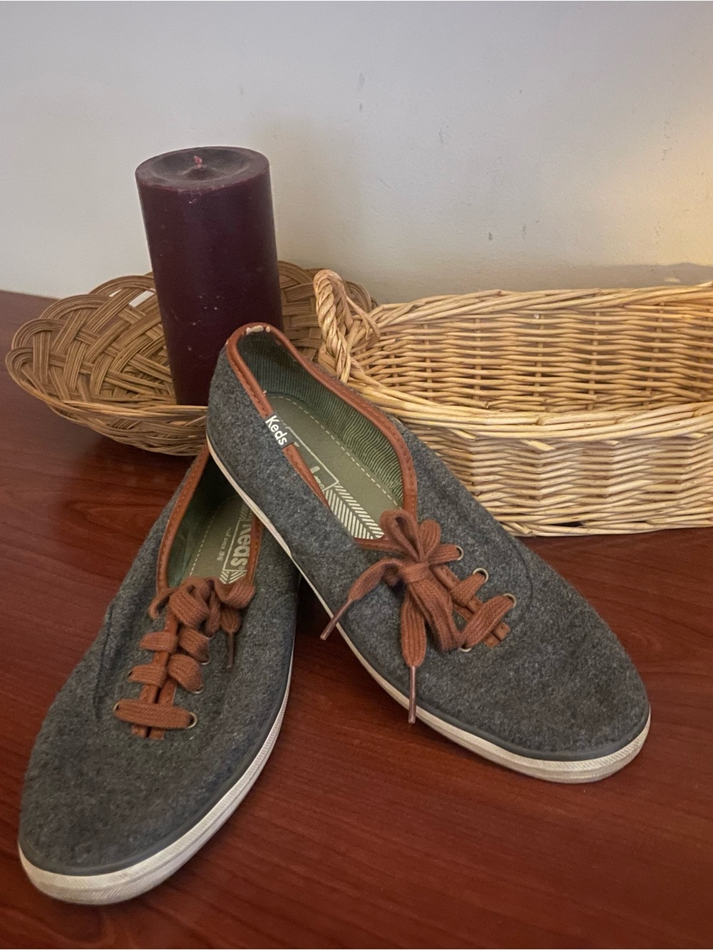 Gray Lace-Up Keds with Brown Trim Sz 7